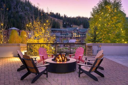 Base Village Ski In-Out Luxury Condo #4283 Huge Hot Tub & Great Views - FREE Activities & Equipment Rentals Daily - image 17