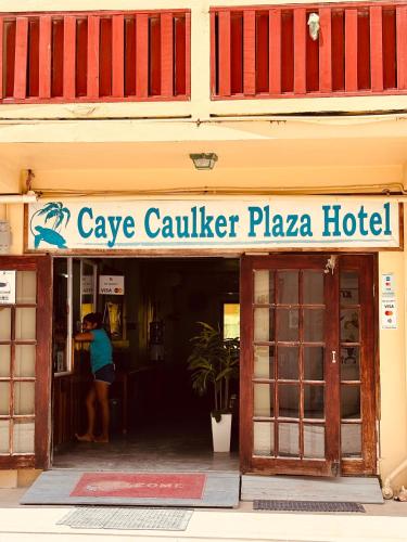 Зовнішній вигляд готелю, Caye Caulker Plaza Hotel in Кей Колкер