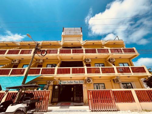 Зовнішній вигляд готелю, Caye Caulker Plaza Hotel in Кей Колкер