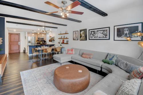 Ski In Out Luxury Condo #4454 With Huge Hot Tub & Views - 500 Dollars Of FREE Activities & Equipment Rentals Daily in Winter Park, USA