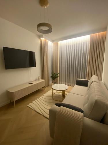 Omega Lake View Luxury Spa Apartment Olsztyn Ukiel – khách sạn tại Dajtki