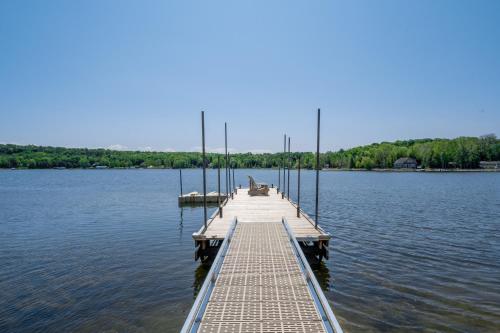 Lakefront Boat Slip Hot Tub