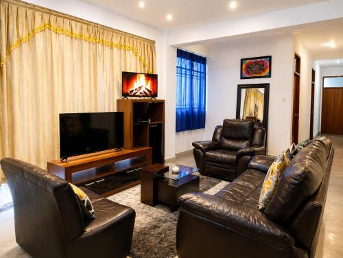 Cozy Modern Apartment Heart of the Peruvian Switzerland - Moderno Departamento en el Corazón de la Suiza Peruana