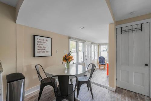 The Lock Shop Cottage - in Kennebunkport - image 2