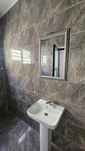 Malbon Green Executive Plus Lodge in Kafue