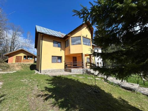 Casa Ionel si Dani