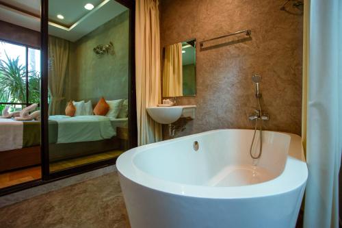 Palvelut, Blue River Resort in Phitsanulok