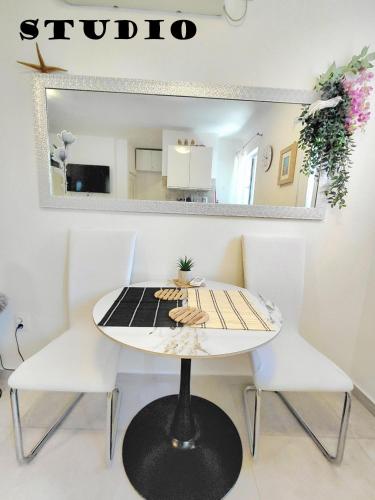 Sunshower apartment and studio Room Type - Studio