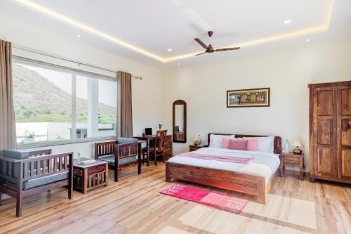 3BR Abode with Plunge Pool and Monsoon place view, Udaipur
