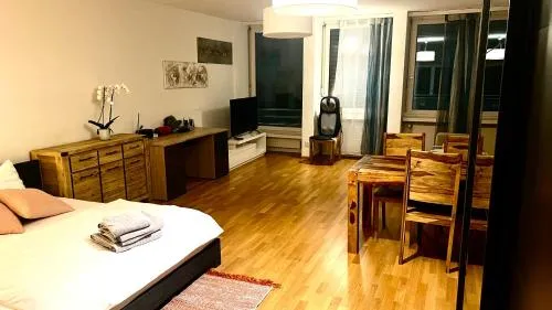 Modernes City Studio Top Lage & Self Check-in in Basel, Schweiz