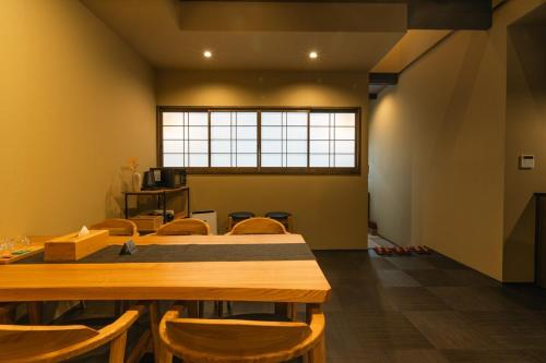 Tsuru INN 9 min Tengachaya, Direct to KIX unsei in Nishinari Ward