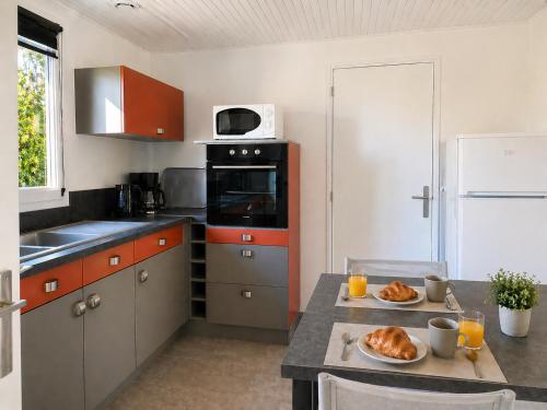 2 bedrooms, 2 beds