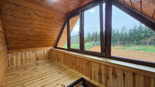 Balkons/terase, Meče vikendica (Mece vikendica) in Pruška