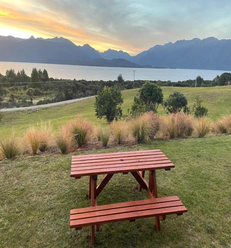 Southland Sanctuary - Te Anau Holiday Home – khách sạn tại Te Anau