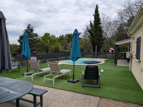 Maison cosy avec piscine privée en Dordogne -7 personnes (Maison cosy avec piscine privee en Dordogne -7 personnes) in Thenon