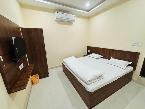 Riviera Homestay - Rishikesh Riviera Homestay - Rishikesh