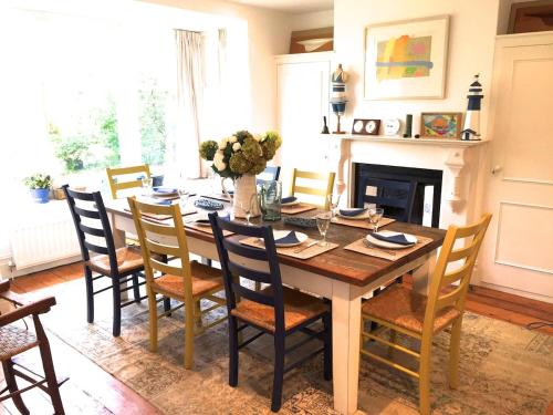 Fabulous house by the beach in renowned Seaview in Nettlestone and Seaview