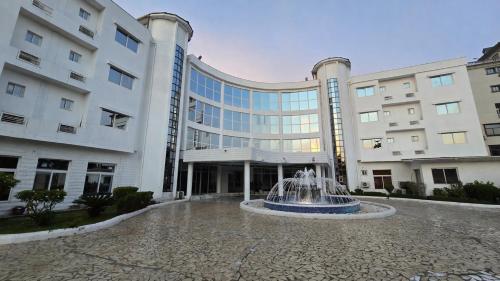 Sinkor Palace Hotel - image 2
