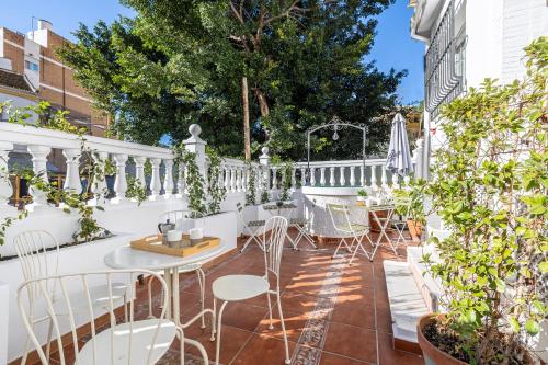 Central House with Terrace & Patio by ELE Apartments