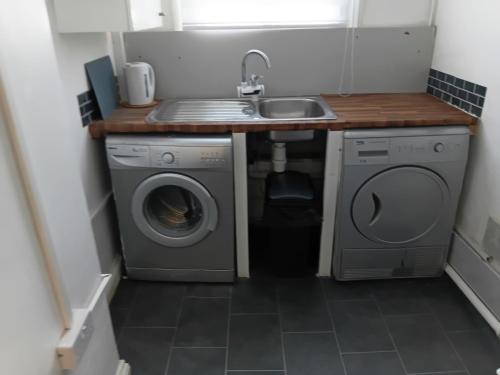 Liv's place in Oldbury