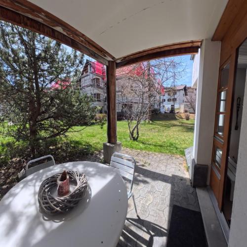 Wellness apartment with pool and terrace in Lenzerheide/Lai, Schweiz