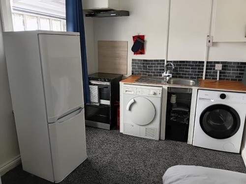 Kitchen, Liv's place in Oldbury