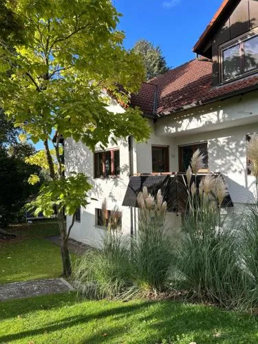 OhPardon! MICHELBACH - Garten & Balkon, Sauna, Netflix in Michelbach an der Bilz, Deutschland