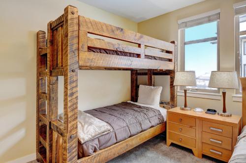 Base Village Ski In-Out Luxury Condo #3425 Huge Hot Tub & Great Views - FREE Activities & Equipment Rentals Daily - image 33