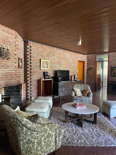 Chalet de Irurtia in การ์เมโล