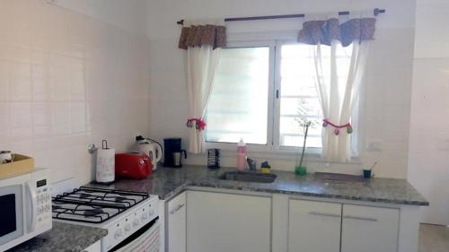 Departamento tipo casa en Tandil, cómodo, luminoso y moderno en planta baja
