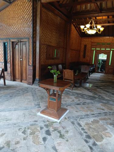 Restaurant, Aurora Living Merapi Jogja in Kaliurang