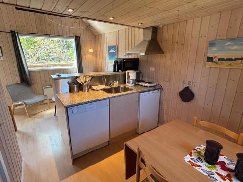 Kitchen, Tornby Strand Camping Cottages in Hirtshals
