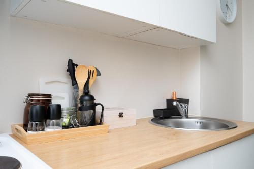 Apartment 8 - Bright 2BR Apartment, Near Centre, Airport Access, Tallinn (foto 10)
