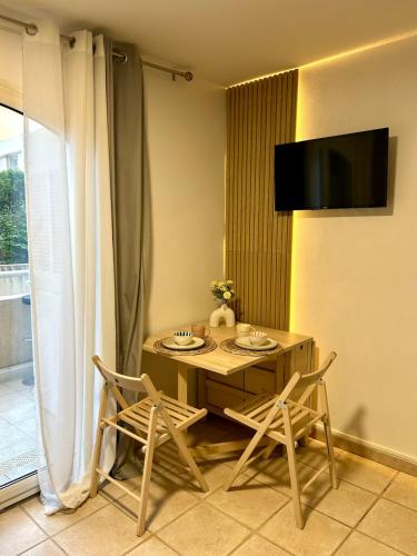 Nice - Studio Cosy Le rouge avec terrasse