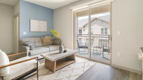Facilities, Landing Spectacular 2BD Gym in Porter