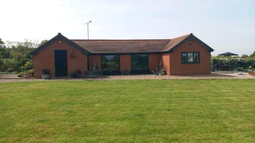 The Bungalow, in heart of High Beach, Epping Forest