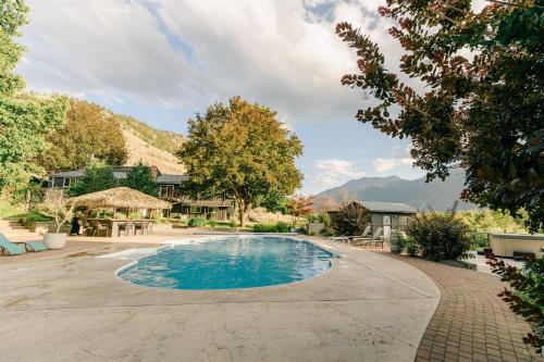 Similkameen Valley Resort in Cawston