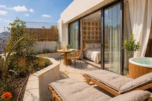 Athens rooftop terrace suite, Athen