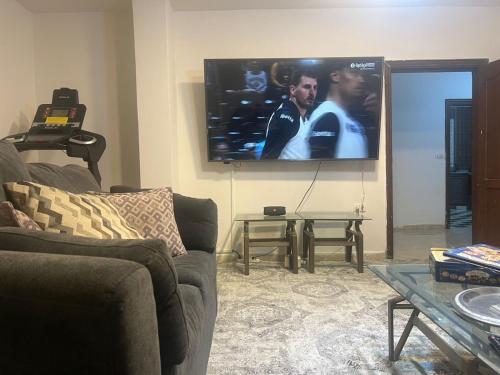 Saeed Apartment in อัญลูน