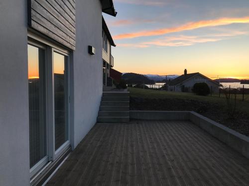 Central and modern apartment in Ulsteinvik