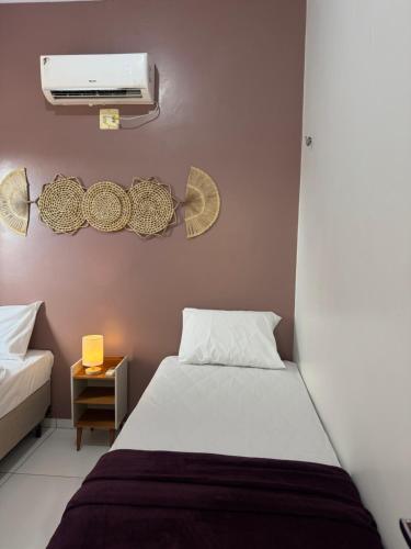 2 twin beds