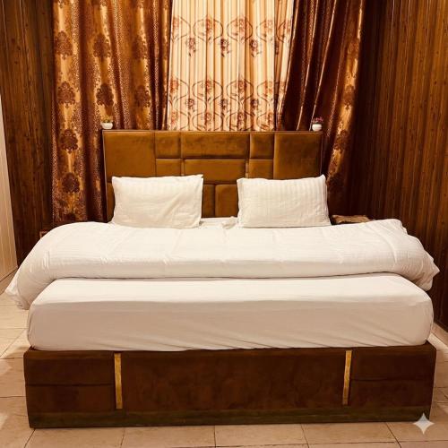Hotel Twenty One Gulberg - image 14
