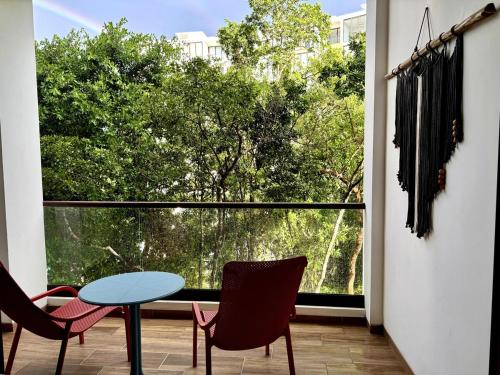 Luxury Oasis Condo Pools, Rooftop & Paddle, Tennis in San Miguelito