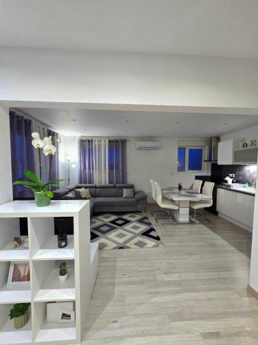DIAG Appartement 3 Chambres in St Reverend