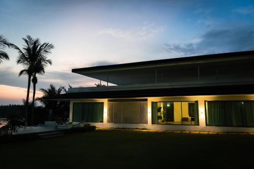 Hôtel Touraco (Hotel Touraco) in Assinie