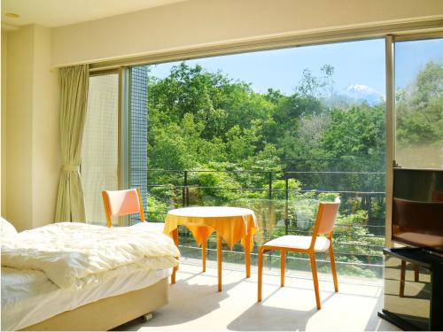 room detail thumbnail 0