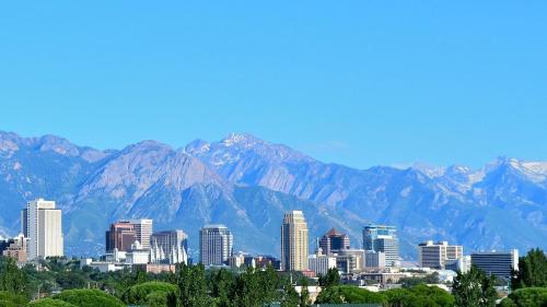ALPINE GLOW GETAWAY - image 14
