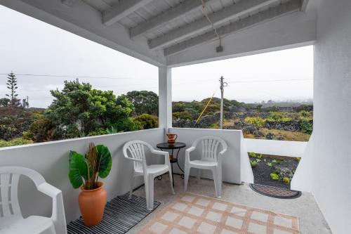 Casa Dos Arcos Oceanfront Apartments in Lajido