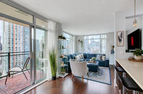 Bright 2BR Condo Near Seawall and SkyTrain – khách sạn tại Cuối Phía Tây