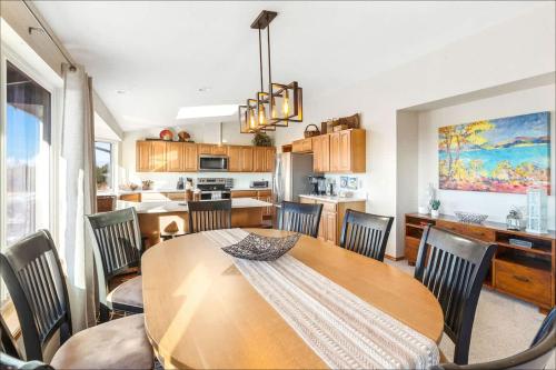 Ocean Front Clamming Game Room Large Deck in Ocean City (WA)